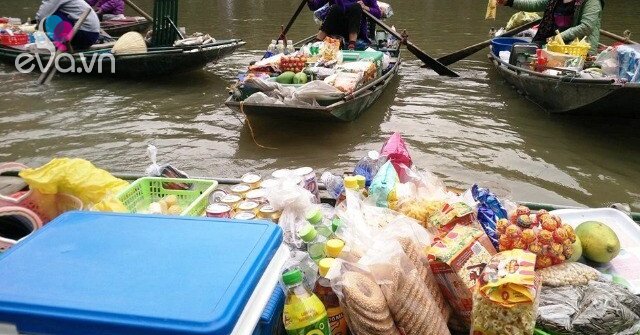 Ít ai biết ở Ninh Bình cũng có chợ nổi như miền Tây, khách nước ngoài cực thích vì một lý do