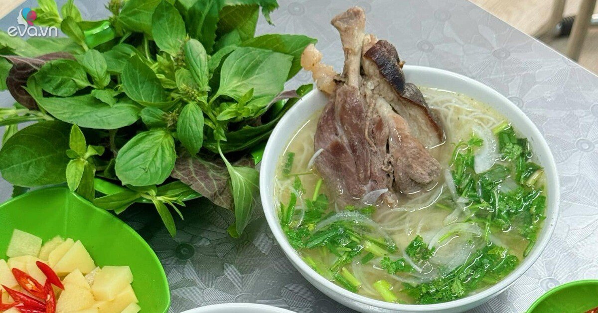 Món bún lạ Nam Định chỉ người sành ăn mới biết, nhìn qua tưởng giả cầy, độc đáo từ sợi bún đến phần topping ăn kèm 