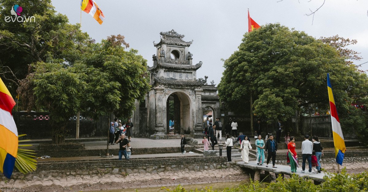 Ngôi chùa cổ cách Hà Nội 60km, sở hữu nhiều 'báu vật' hút khách du xuân