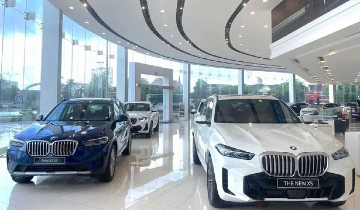 BMW vội "bán tháo" hai mẫu ô tô, rớt giá gần 200 triệu: Dân chơi xe sang không thể bỏ lỡ