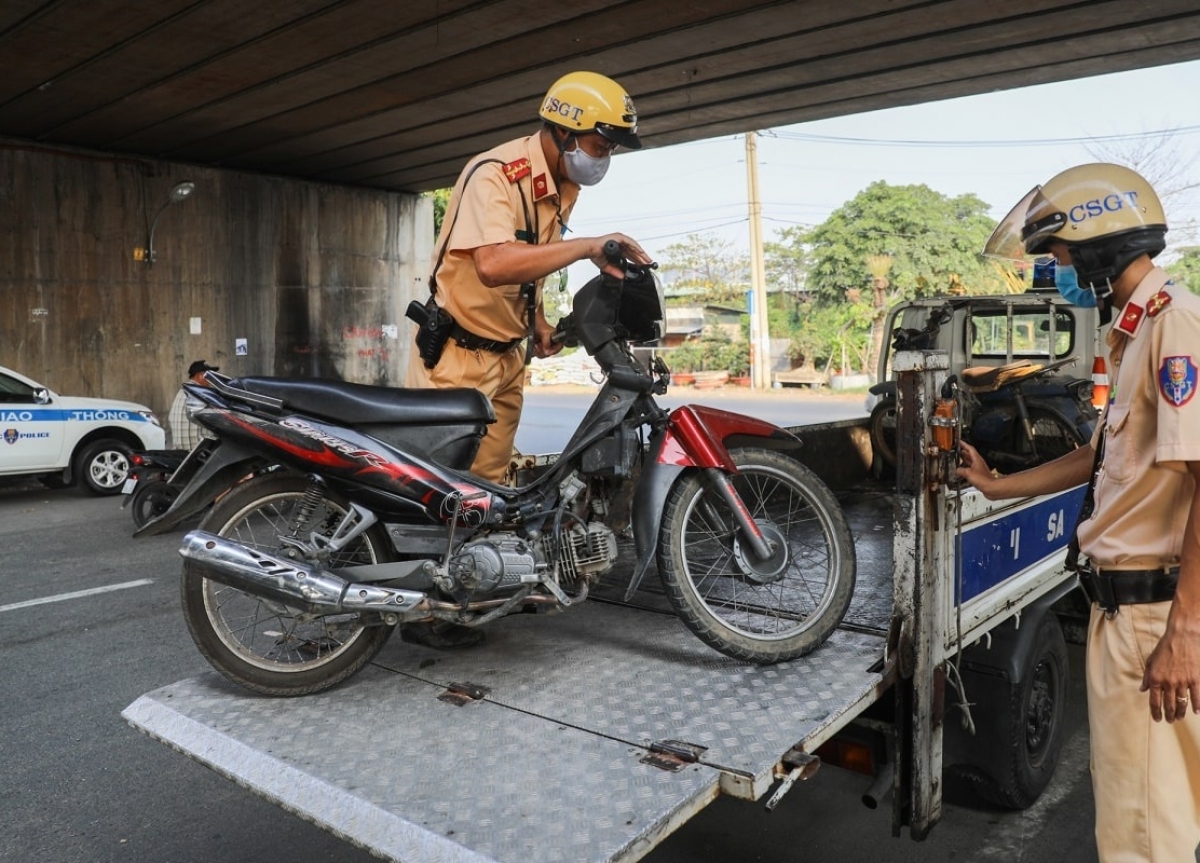 Cẩn thận: 12 hành vi vi phạm giao thông này có thể khiến bạn bị tịch thu xe vĩnh viễn