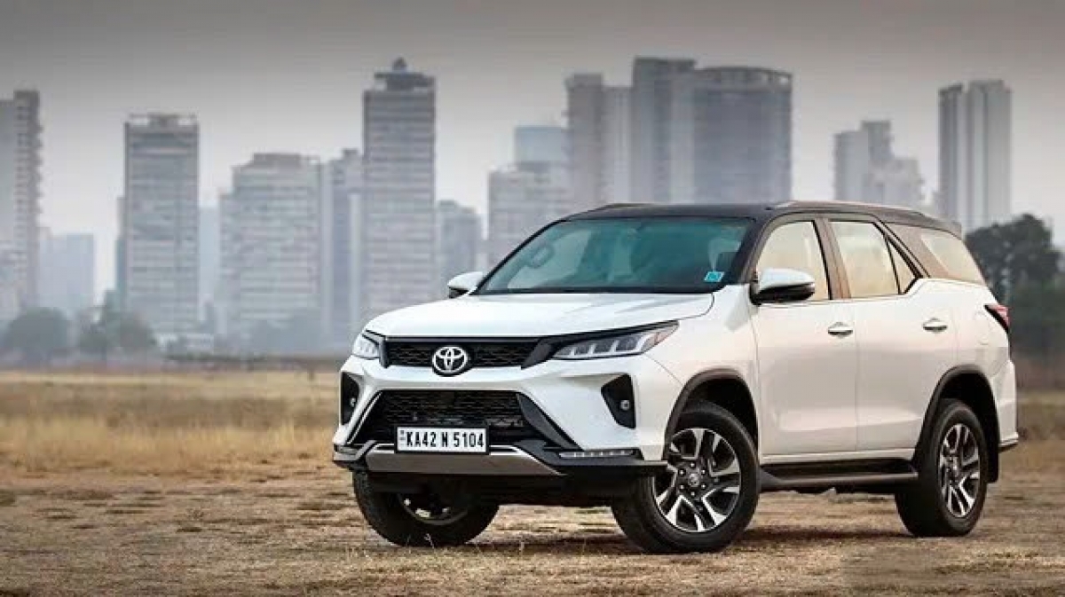 Toyota Fortuner 2025 ra mắt: Thiết kế đẳng cấp, trang bị đỉnh cao, giá "mềm" hơn mong đợi