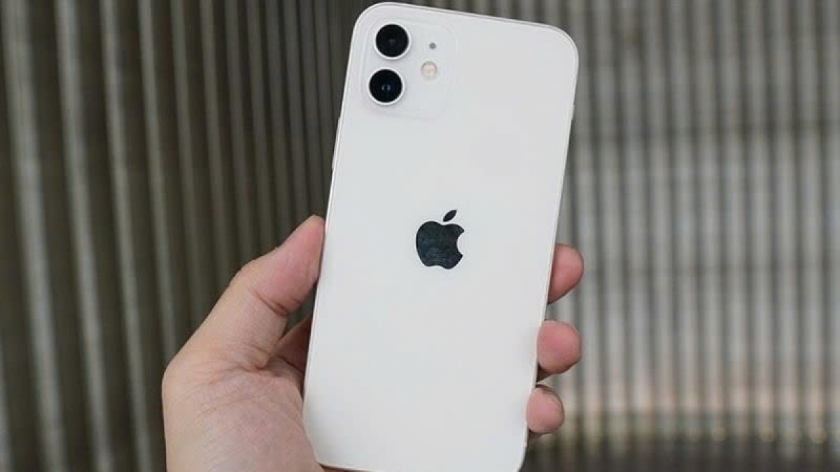 iPhone 12 rớt giá kỷ lục đầu tháng 3/2025: Flagship một thời, giờ ai cũng có thể sở hữu