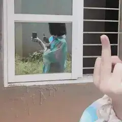 vài câu nói lúc mười giờ bốn lăm