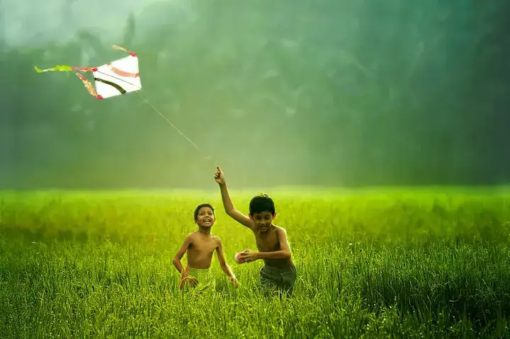 những câu nói hay về tuổi thơ dữ dội